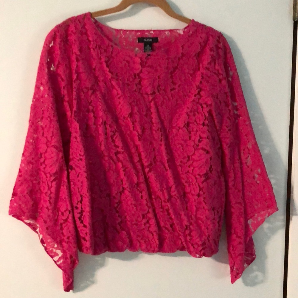 Alfani pink lace blouse, M
